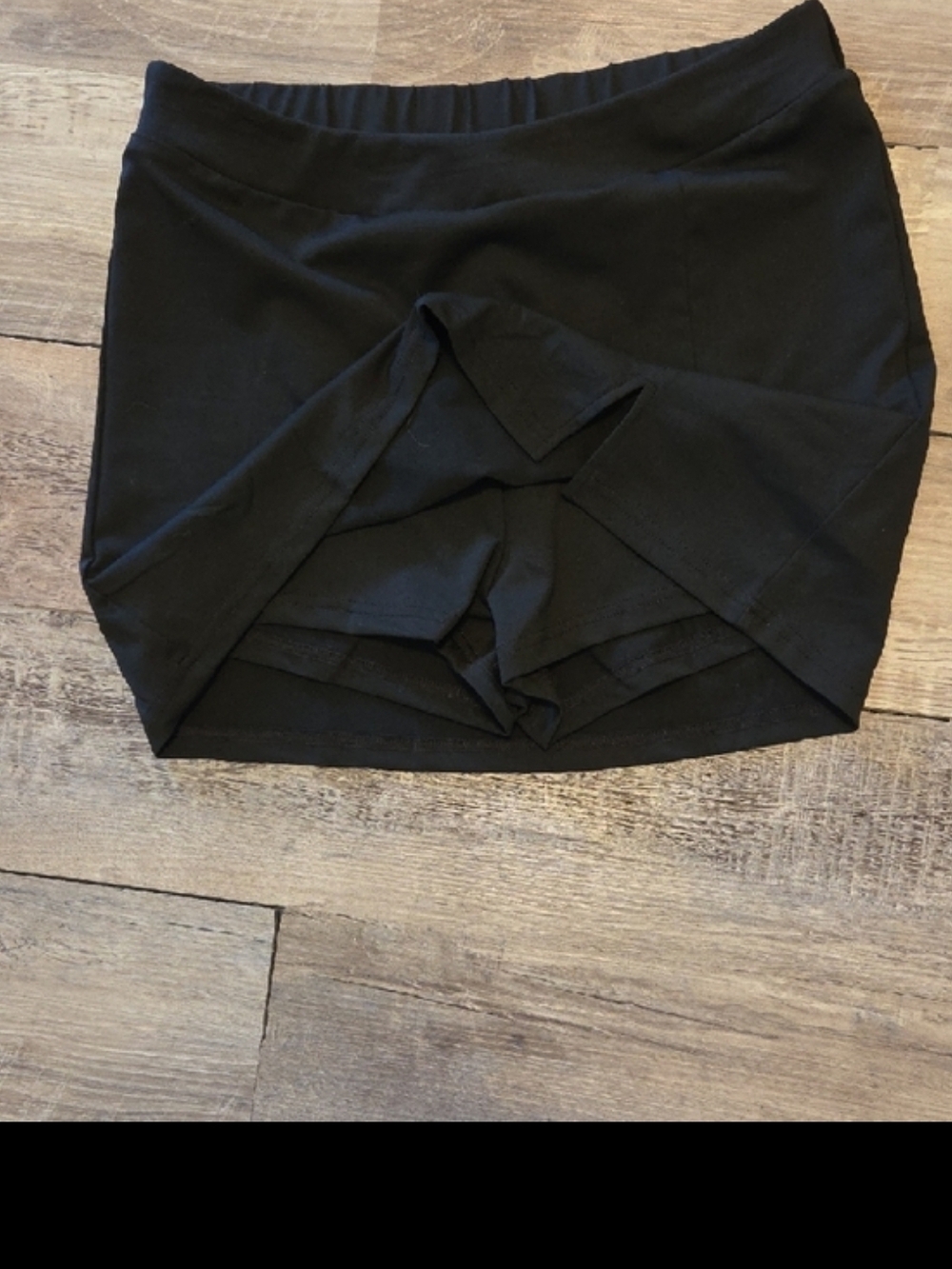 SHEIN Black Mini Skirt with Side Slit - Picture 3 of 5